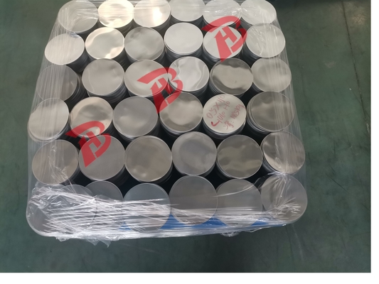 Chiny eksportują stop aluminium 3003 3004 3005 Srebrne dyski aluminiowe do naczyń kuchennych lampki