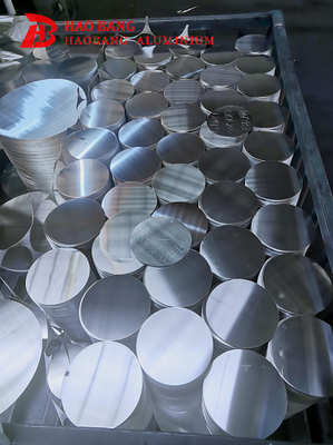 Chińscy dostawcy eksportują 5054 aluminiowe płytki i wysokiej jakości aluminium okrągłe talerze do różnych naczyń kuchennych