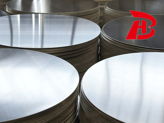 Powierzchnia wykończona z mięsa na zbiornik Aluminiowe dyski Koła 1050 H12 H14 H16 H18 H0 Cc Materiał Dc Materiał do pokrycia patelni