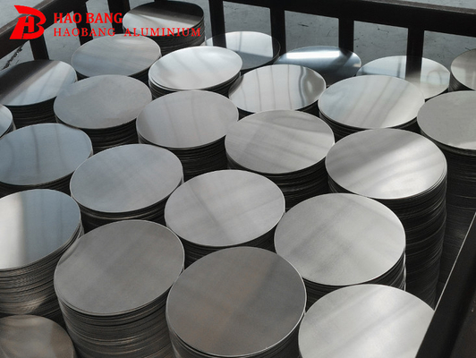 Ceny fabryczne 0,6 mm gruby aluminium okrąg dla naczyń kuchennych / oświetlenia