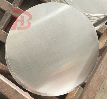 Aluminiowa blacha okrągła do naczyń kuchennych, średnica 80 - 1100 mm, grubość 0,5 - 6 mm. Dostępna w magazynie fabrycznym.