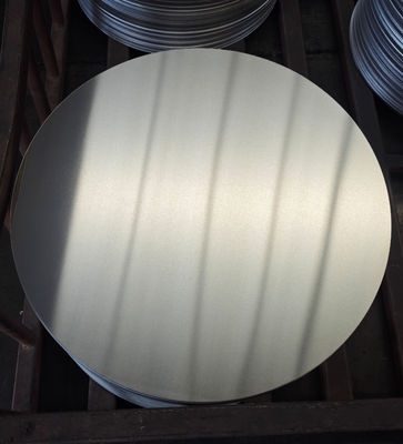 Naczynia kuchenne Aluminiowe koła i dyski aluminiowe o średnicy 100 mm - 600 mm, grubości 0,3-6 mm i 24-godzinnej produkcji non-stop