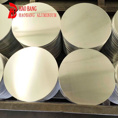 Gładka powierzchnia wysokiej płaskości aluminium Disc 1050 1060 3003 Stop, 0,3 ‰ 6 mm grubości, Custom Size Aluminium Blank dla pokrywy lampy i garnki
