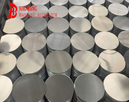 1050 1060 Aluminiowy okrąg CC DC Materiał O H12 Temperatura Głębokie pociąganie Wyzbrojenie na pęknięcia dysku do garnków i patelni