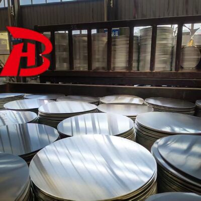 1050 1060 Aluminiowy okrąg CC DC Materiał O H12 Temperatura Głębokie pociąganie Wyzbrojenie na pęknięcia dysku do garnków i patelni
