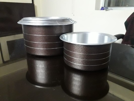 Gorąca sprzedaż 1050 Aluminiowy okrągły arkusz Producenci dostarczają aluminium okrągły arkusz do naczyń kuchennych z wysoką odpornością na korozję