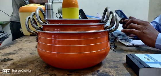 Gorąca sprzedaż 1050 Aluminiowy okrągły arkusz Producenci dostarczają aluminium okrągły arkusz do naczyń kuchennych z wysoką odpornością na korozję