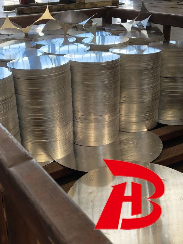 Błyszczące srebrne krążki aluminiowe 1050/1080 80-1600MM do artykułów gospodarstwa domowego