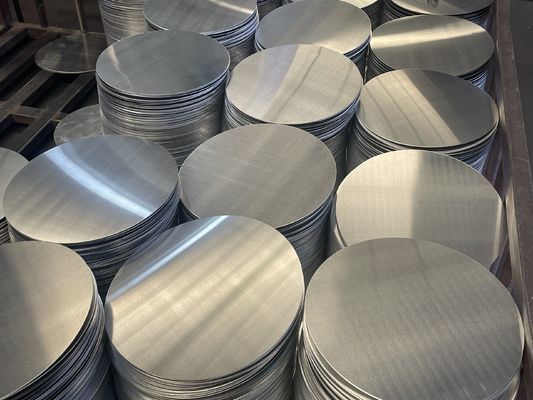 1050 1060 Aluminiowy okrąg CC DC Materiał O H12 Temperatura Głębokie pociąganie Wyzbrojenie na pęknięcia dysku do garnków i patelni